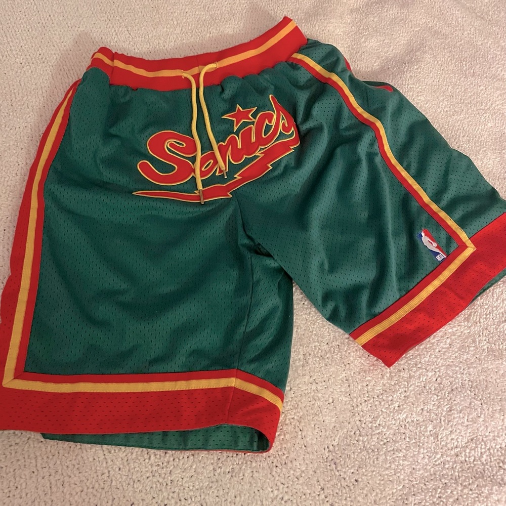 Just Don | Seatle SuperSonics Shorts (US Men’s Medium)